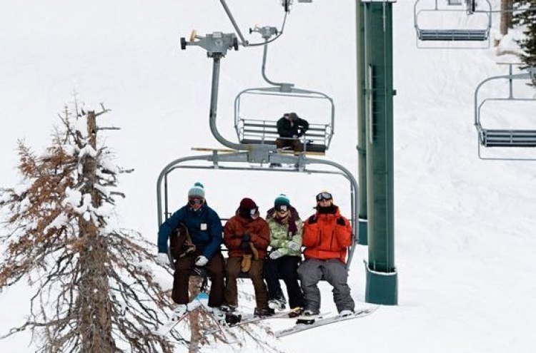 British teen dies in fall from ski lift
