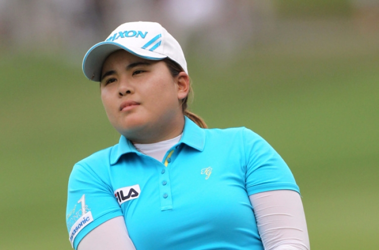 Park In-bee climbs to third in golf rankings