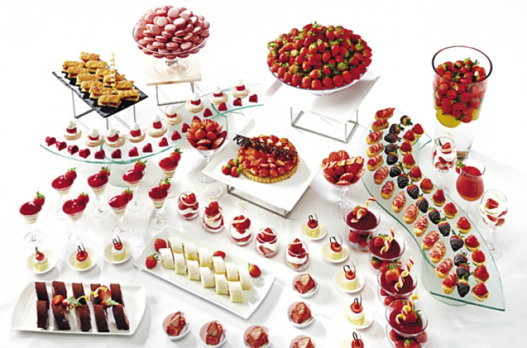 Strawberry dessert promotion at JW Marriott Hotel Seoul