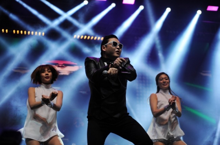 Psy likely to unveil new single at April Seoul show