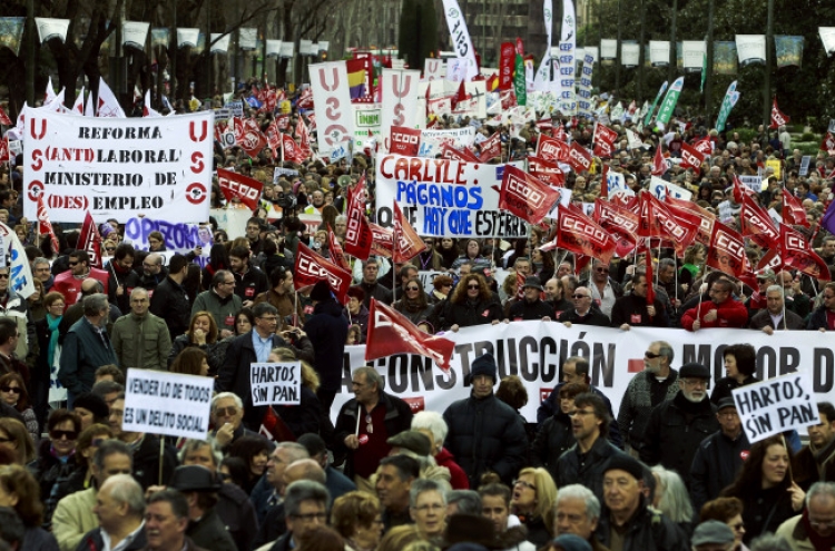 Large anti-austerity protests in Spain