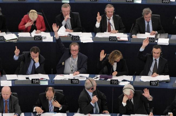 EU lawmakers reject $1.3tr budget proposal