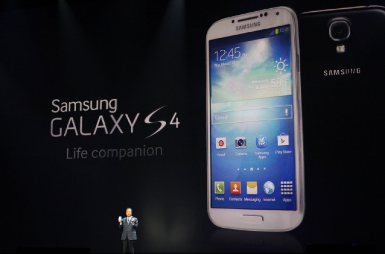 Samsung refreshes iPhone-challenging Galaxy line