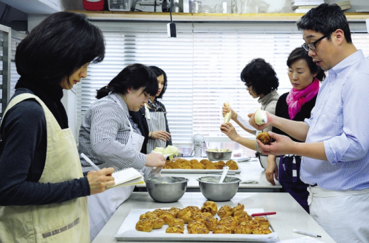 Baking school adds a bit of French taste to Seorae