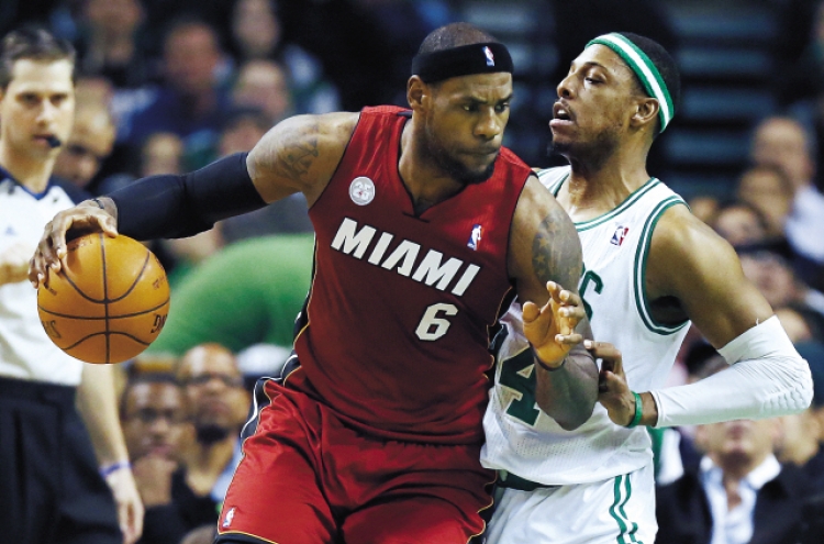 Heat beat Celtics for 23rd straight win