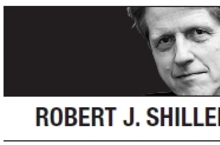 [Robert J. Shiller] Can debt-friendly stimulus gain political acceptance?