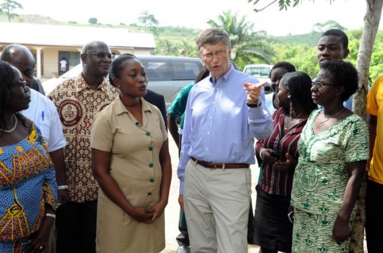 Bill Gates looks into Ghana’s health care issues