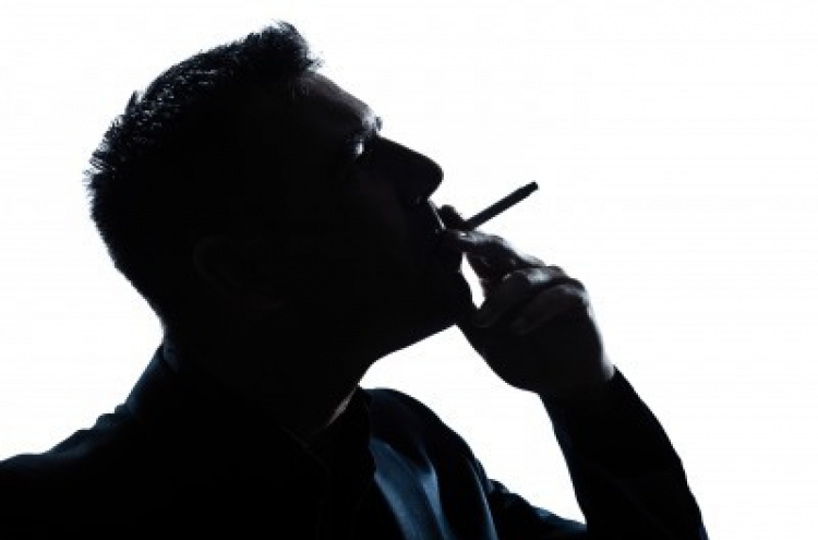 Study finds link between smoking and genes