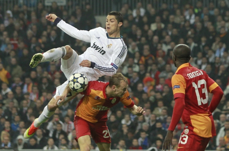 Ronaldo, Real trounce Galatasaray