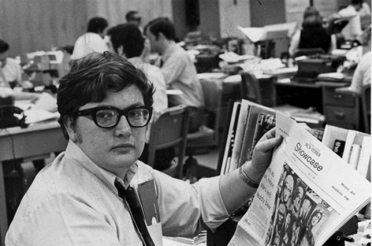 Famed movie critic Roger Ebert dies at age 70