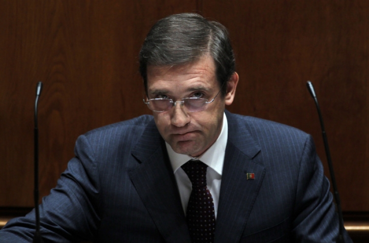 Portugal announces heavy spending cuts