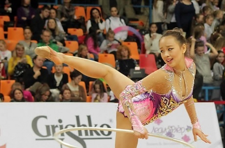 Rhythmic gymnast Son Yeon-jae wins bronze medal in Lisbon