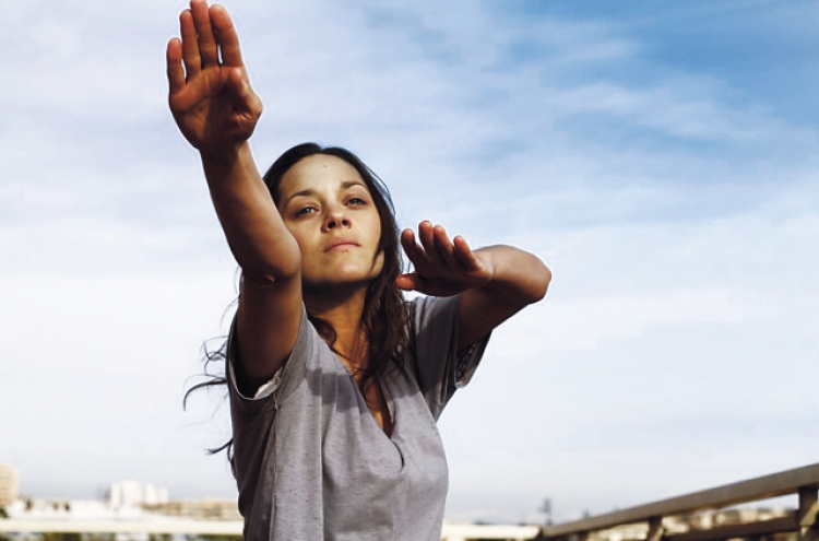 ‘Rust and Bone’ moving and beautiful