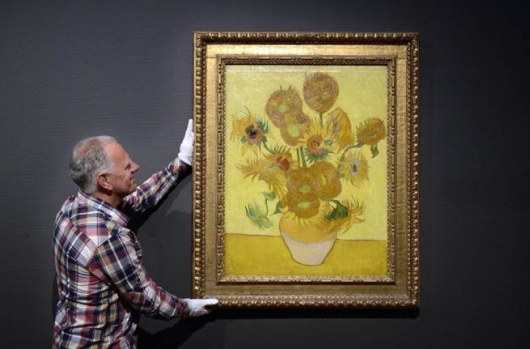 Van Goghs back home in renewed Amsterdam museum