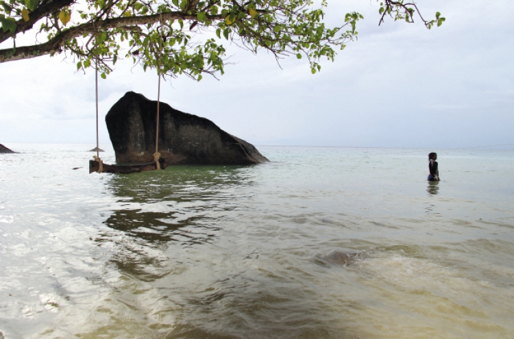 Fun in the sun on the Khao Lak coast