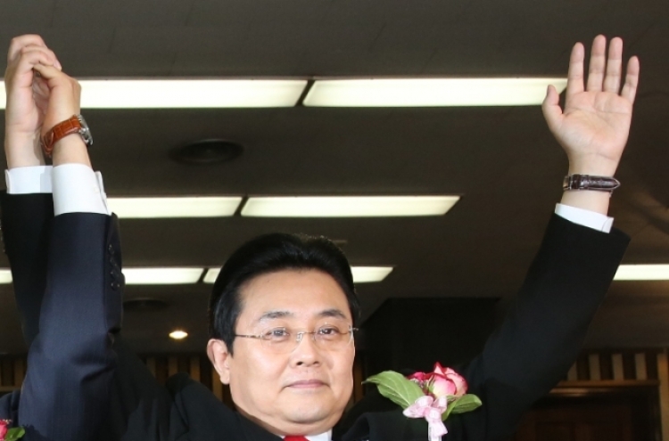 Hardliner Jun Byung-hun elected DP floor leader