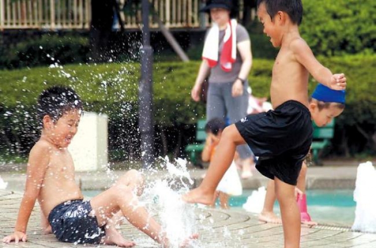 Graying Japan complains of children’s noise