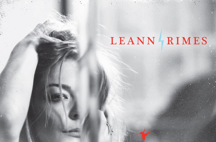 Eyelike: LeAnn Rimes‘ ’Spitfire‘ aptly named