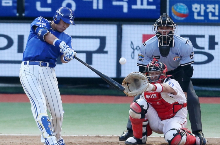 Samsung's Lee Seung-yeop becomes all-time home run leader in S. Korean baseball