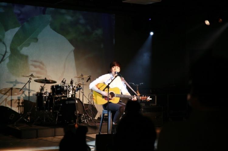 Roy Kim unveils first full album ‘Love Love Love’