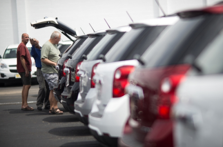 U.S. auto sales maintain momentum