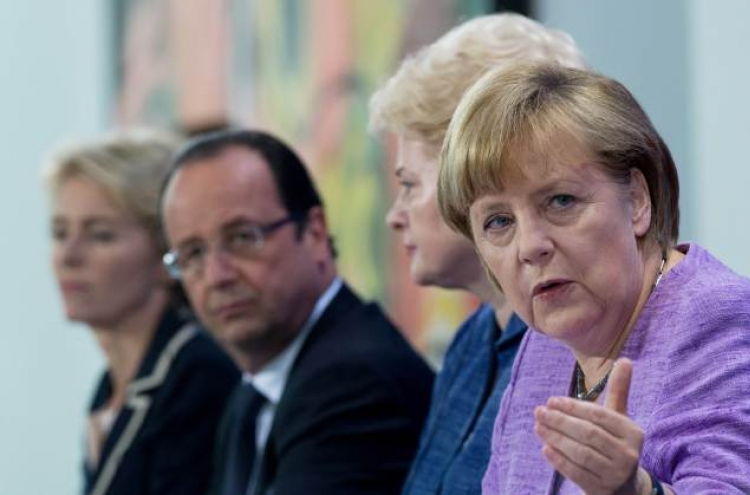 Merkel hosts European youth jobs summit