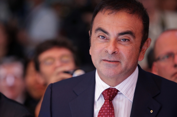 Renault’s Ghosn expects European car market will shrink further by 2015