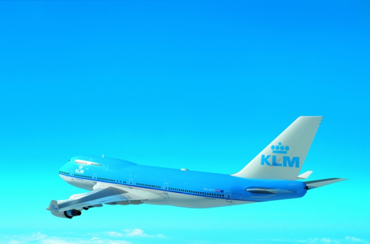 KLM to introduce night flight to Western Europe