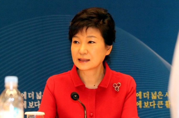 Park urges drastic regulatory reforms to boost economy