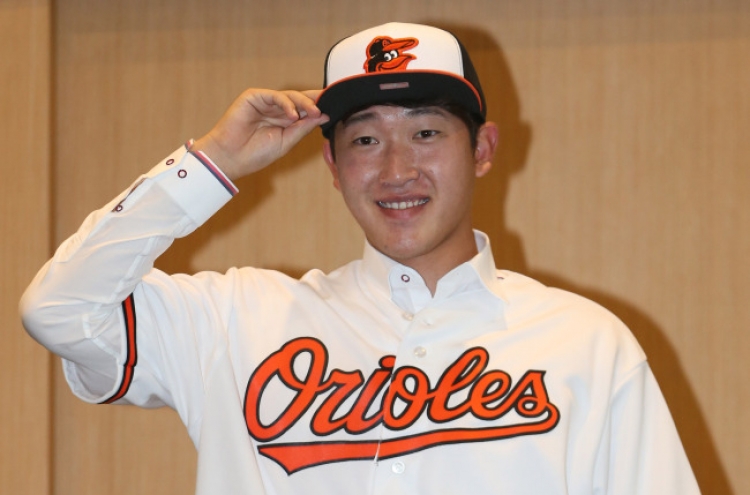 Could Korean Pitcher Suk-min Yoon Be the Next Hyun-Jin Ryu?