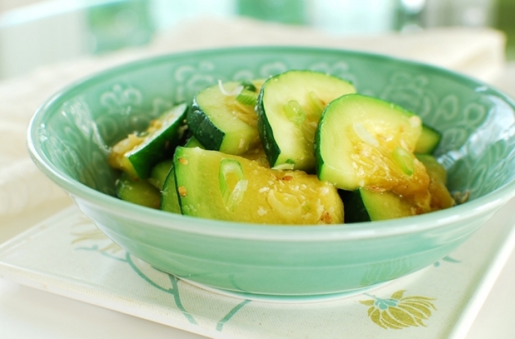 Hobak bokkeum (stir-fried zucchini)