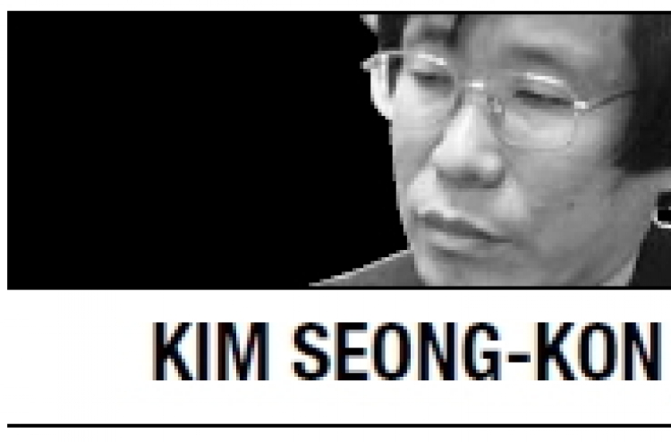 [Kim Seong-kon] Independence versus family ties