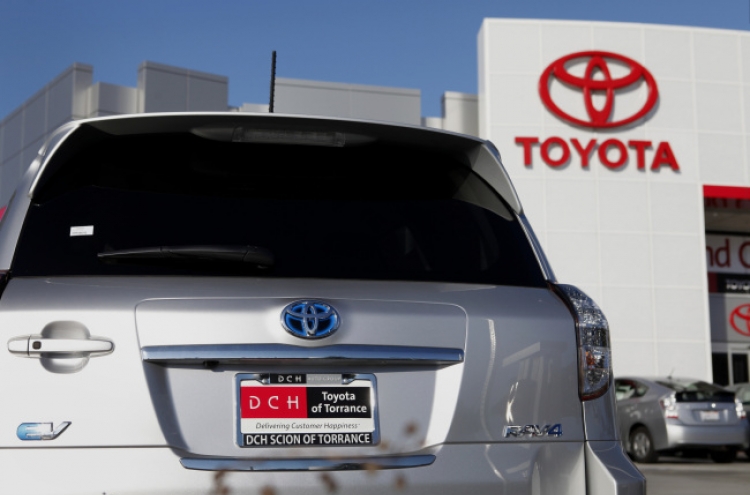 Toyota’s profits triple GM’s as Abe policies boosts exports