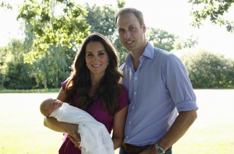 First official photos of Prince George, taken by grandpa