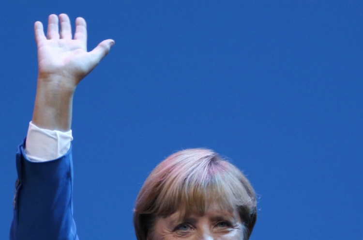 [Newsmaker] Merkel cements EU position