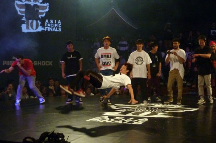 Japanese breakdancer wins Asia-Pacific contest