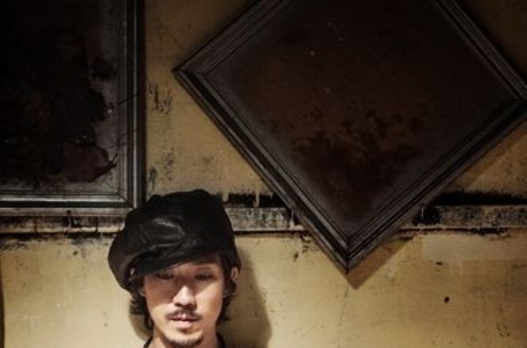 Imposter poses as Tiger JK’s manager