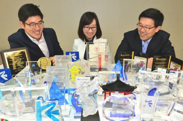 Korea Eximbank wins awards on issuance of private placement