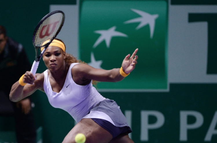 Serena Williams reaches semis of WTA Championships