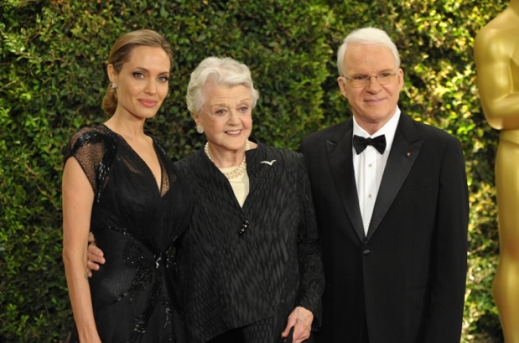 Jolie, Lansbury, Martin, Tosi accept Oscars