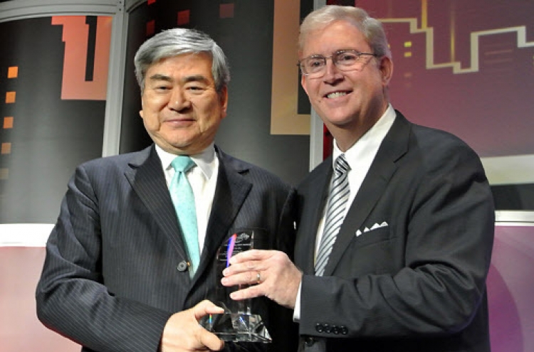 Hanjin Group chief wins Eddy Award in L.A.