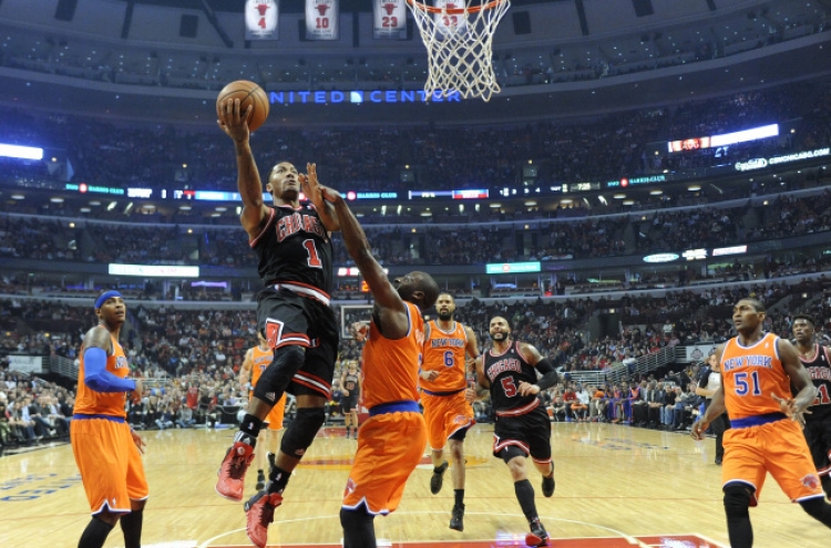 Chicago Bulls star Derrick Rose out for season