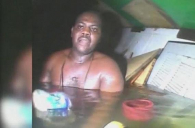 [영상] 침몰한 배에서 3일간 생존한 남자