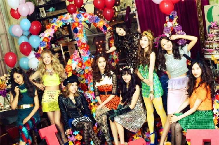 Girls’ Generation takes the top spot on Oricon weekly