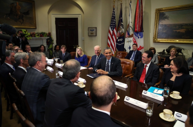 Obama meets with tech executives