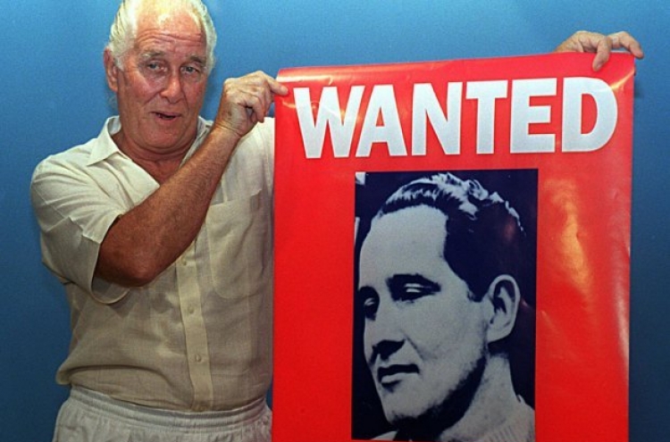 'Great Train Robber' Ronnie Biggs dies at 84