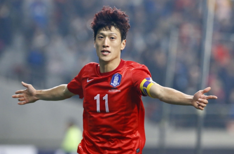 Lee voted top Korean footballer