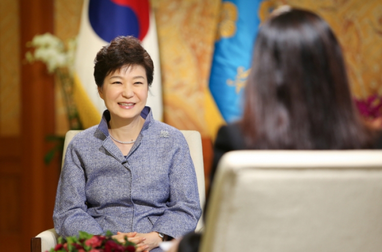 Park urges Japan to honor past apologies