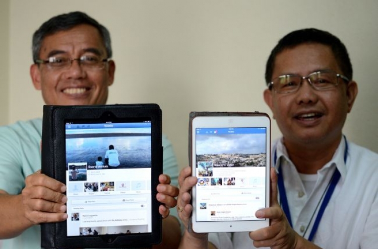 Philippine priests swap sermons for ‘selfies’