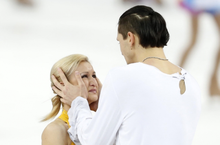 Russia goes 1-2 in pairs figure skating